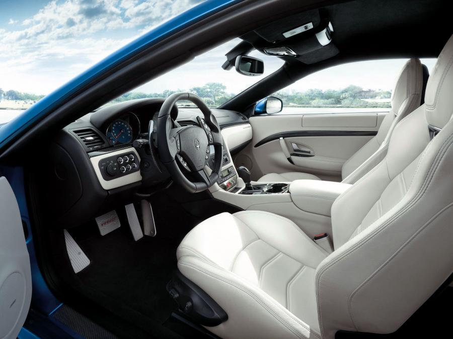  Maserati GranTurismo Sport 2012 года  (фото 34 из 37)